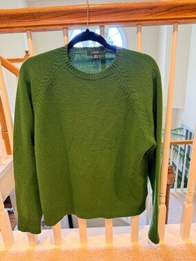 J. Crew Women's Kelly Green Crewneck Sweater